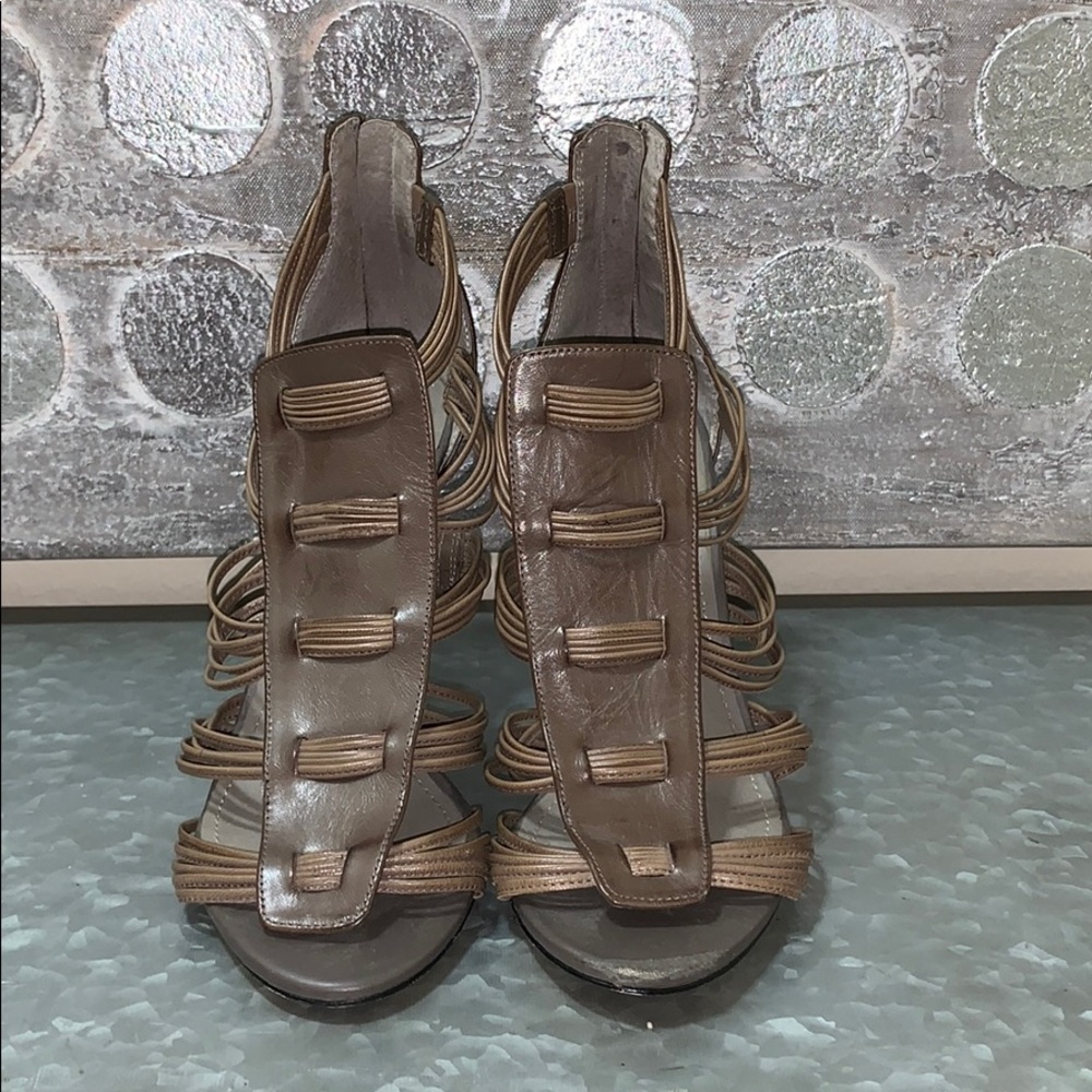 Shoes - Picture 2 of 7